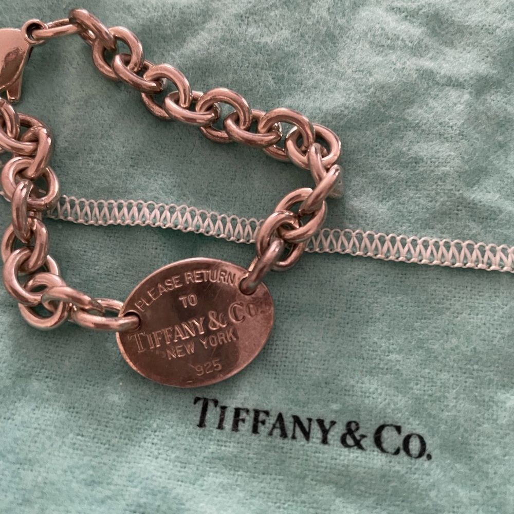 Tiffany’s “Return to Tiffany & Co” Oval Tag Bracelet